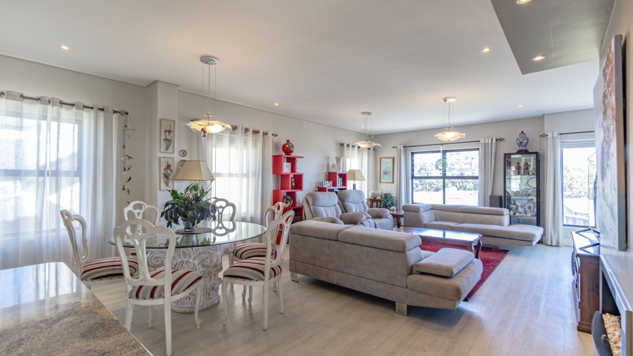 3 Bedroom Property for Sale in Heldervue Western Cape